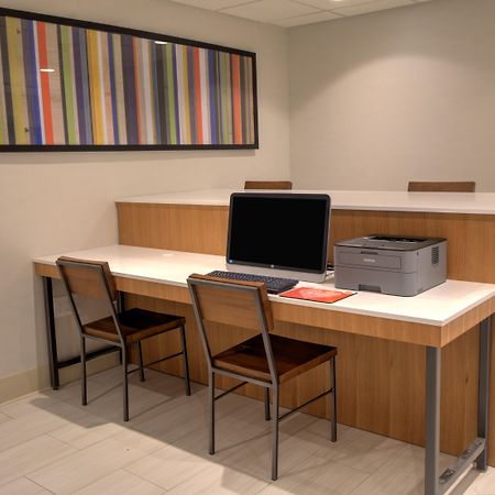 Holiday Inn Express Rochelle By Ihg Exterior photo