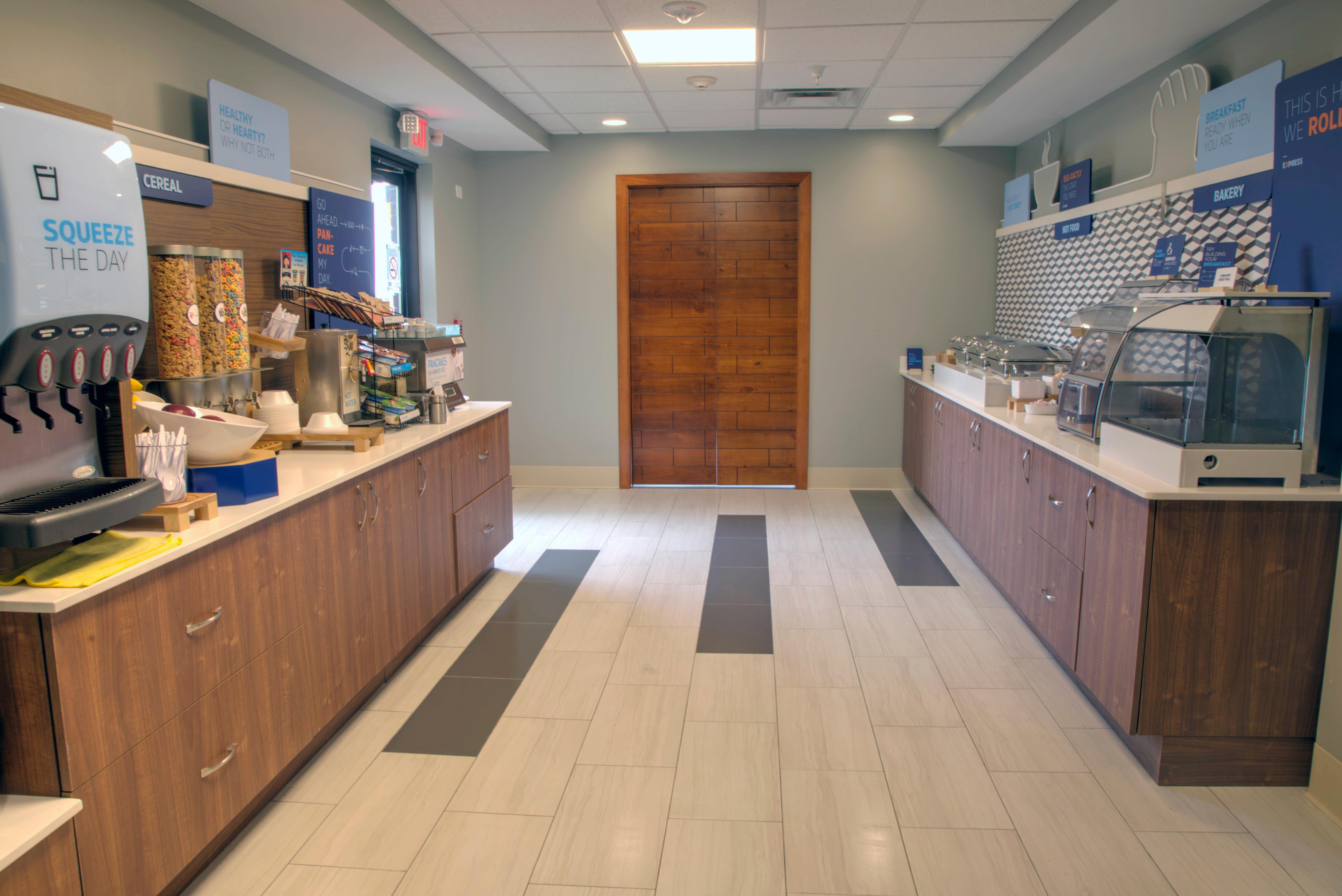 Holiday Inn Express Rochelle By Ihg Exterior photo