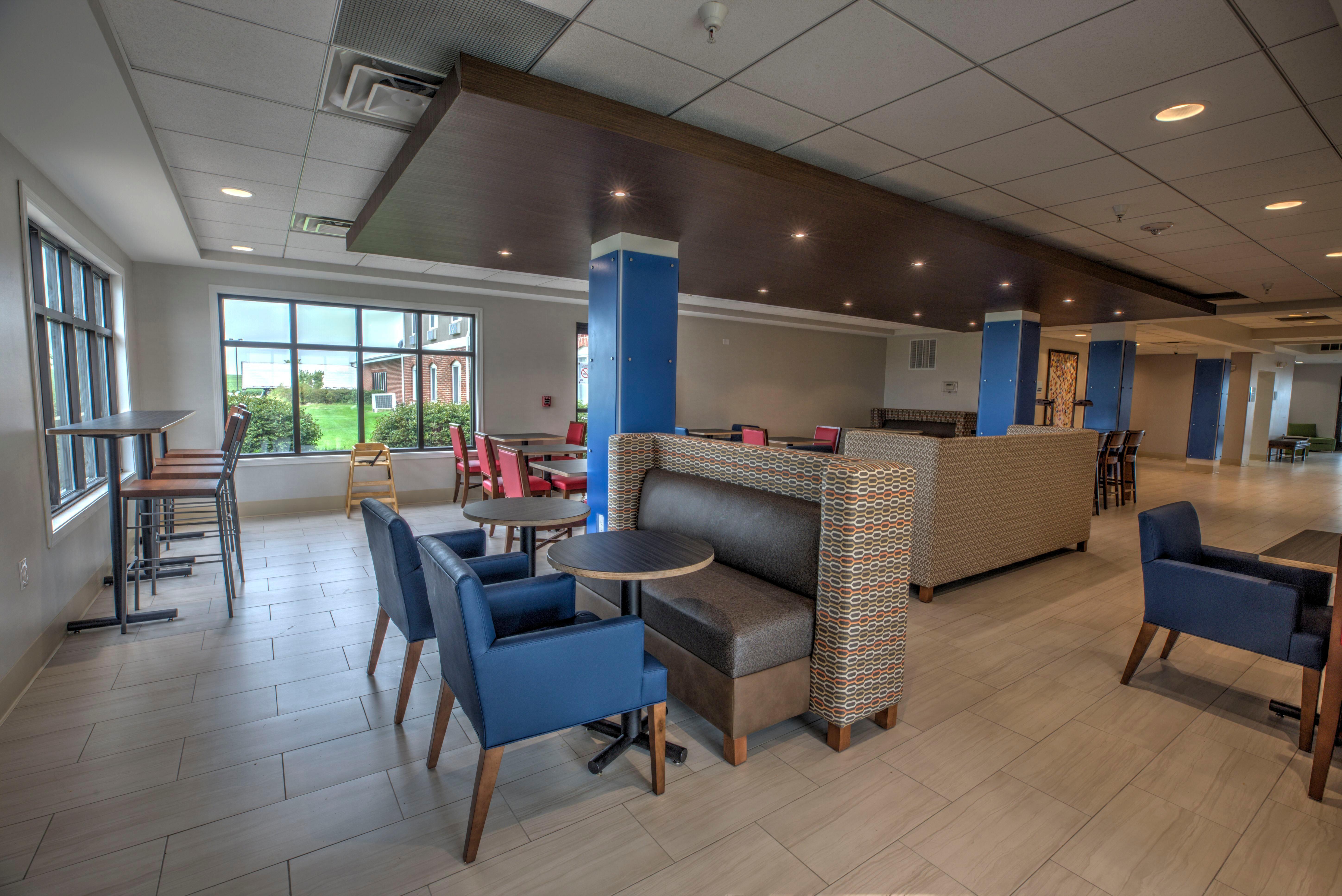 Holiday Inn Express Rochelle By Ihg Exterior photo